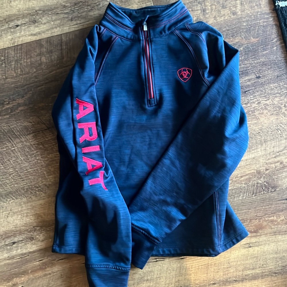 Ariat Long sleeve 1/4 zip pullover